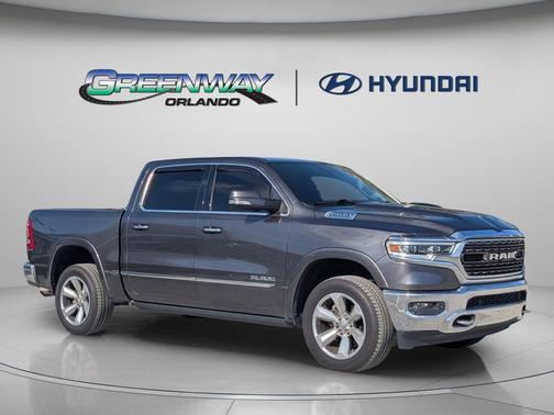 Granite Crystal Metallic Clearcoat 2019 RAM 1500 Limited