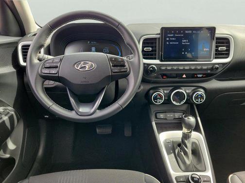 2024 Hyundai VENUE Limited