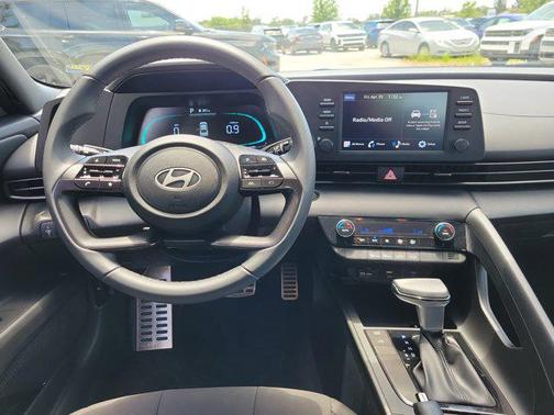 2025 Hyundai ELANTRA Sport