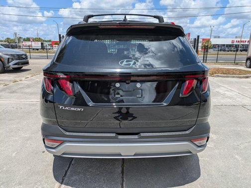 Phantom Black 2026 Hyundai TUCSON SEL