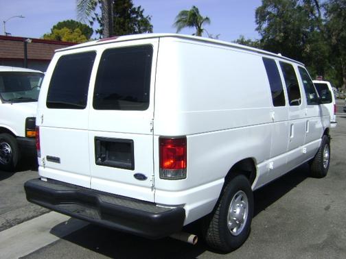 2010 Ford E350 Super Duty XL