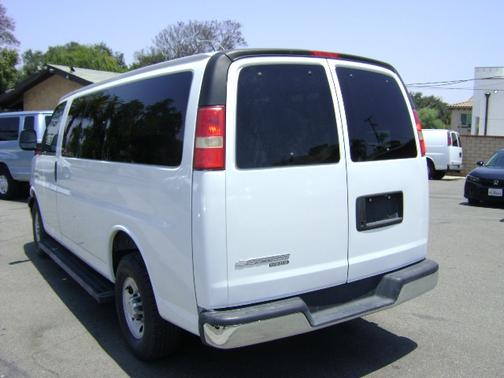 2008 Chevrolet Express 2500 LS Wagon