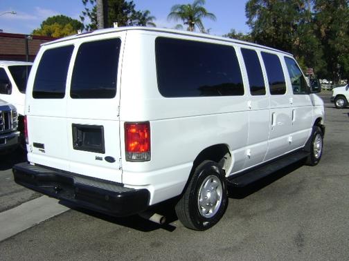 2014 Ford E350 Super Duty 