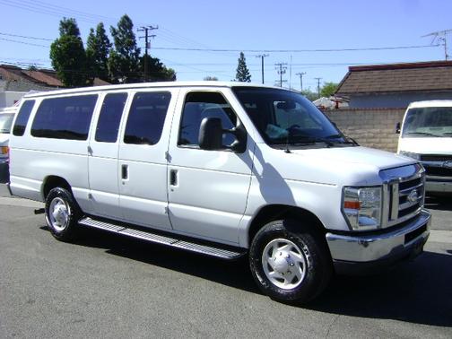 2014 Ford E350 Super Duty XLT