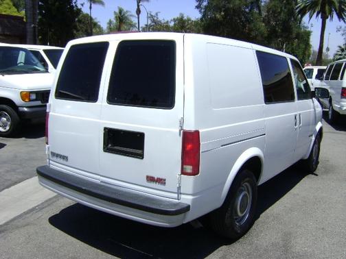 1999 GMC Safari Base