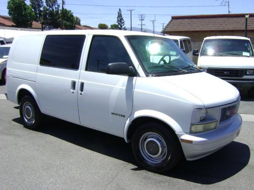 1999 GMC Safari Base
