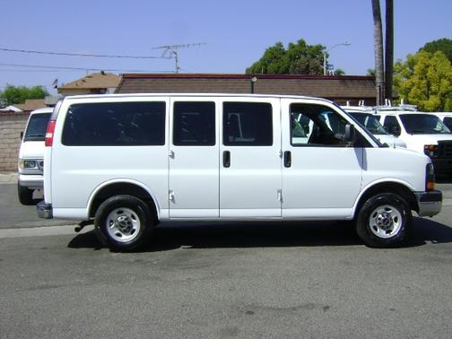 2010 GMC Savana 3500 LS
