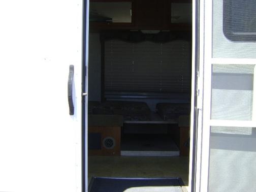 2005 Ford E350 Super Duty XL Extended Wagon