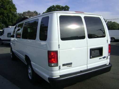 2014 Ford E350 Super Duty XL