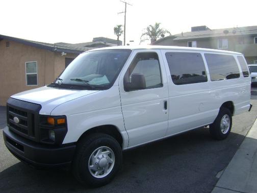 2014 Ford E350 Super Duty XL