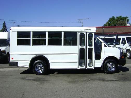 WHITE 2008 Chevrolet Express 3500 Base