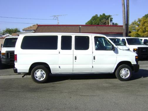 2008 Ford E150 Base