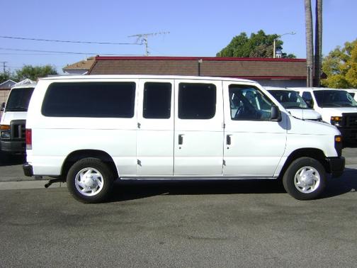 2008 Ford E150 Base