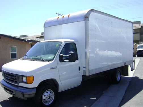WHITE 2006 Ford E350 Base