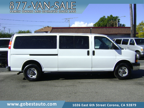2008 GMC Savana 3500 LS Extended Wagon