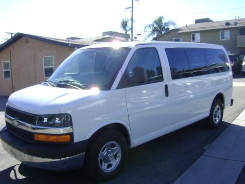 2005 Chevrolet Express 1500 LS Wagon