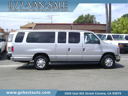 2011 Ford E350 Super Duty XLT