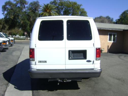 2003 Ford E350 Super Duty XL Extended Wagon