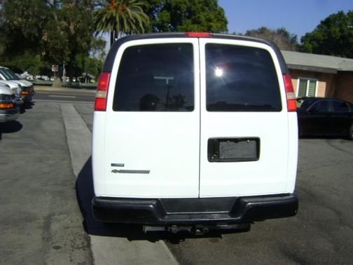 2011 Chevrolet Express 2500 LS