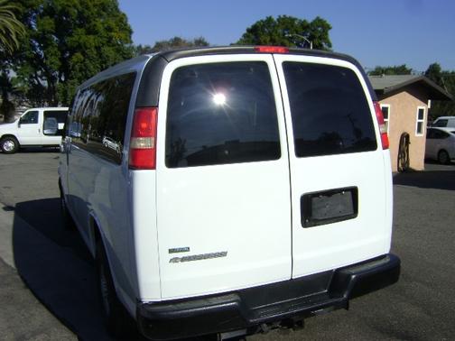 2011 Chevrolet Express 2500 LS