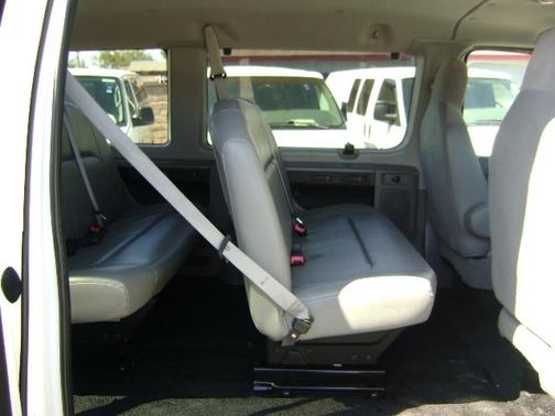 2009 Ford E350 Super Duty XL Extended Wagon