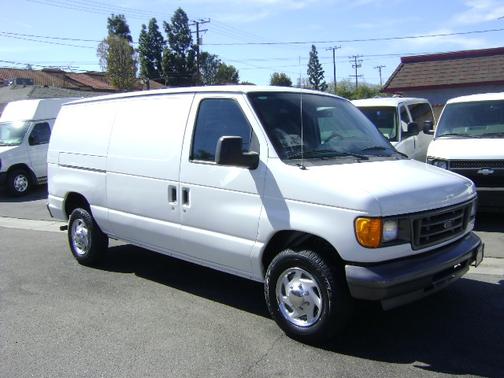 2005 Ford E150 Cargo