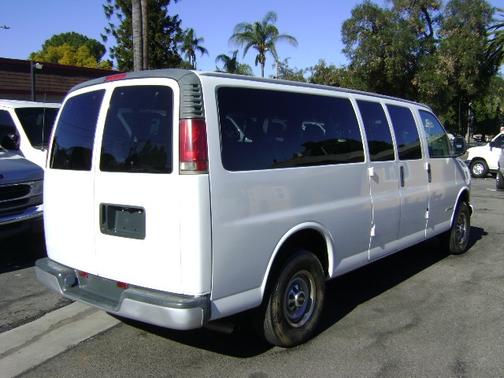2001 Chevrolet Express 3500 Extended Wagon