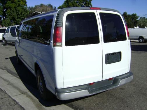 2001 Chevrolet Express 3500 Extended Wagon