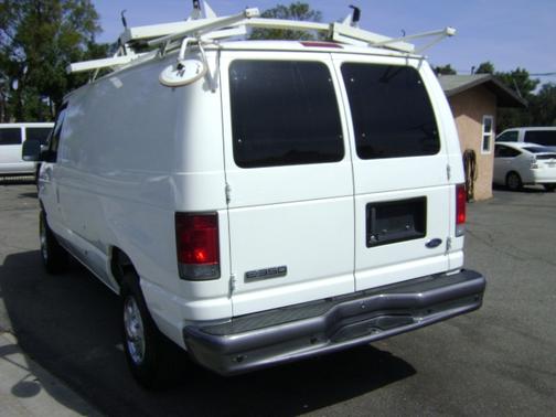 2006 Ford E350 Super Duty Cargo