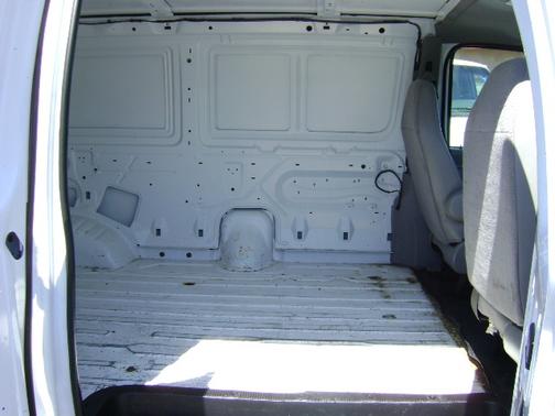 2001 Ford E250 Cargo