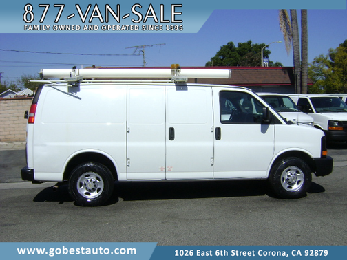 WHITE 2014 Chevrolet Express 3500 LS