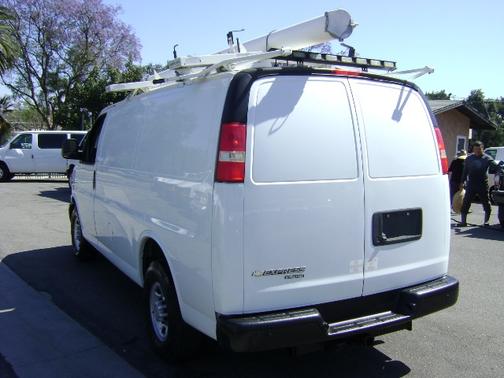 WHITE 2014 Chevrolet Express 3500 LS