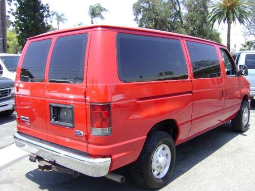 2010 Ford E350 Super Duty XL