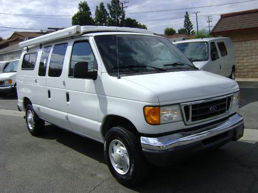 2003 Ford E350 Super Duty XL Wagon