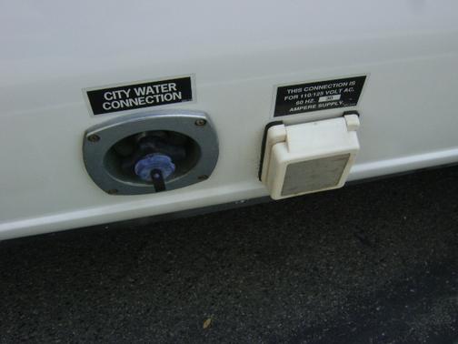 2003 Ford E350 Super Duty XL Wagon