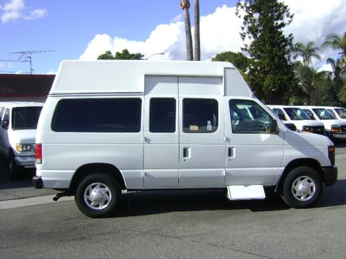 2013 Ford E350 Super Duty XL