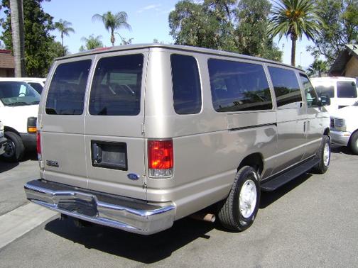 2003 Ford E350 Super Duty XLT Extended Wagon