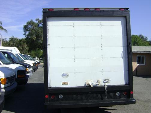 White 2008 Ford E350 Super Duty Cargo