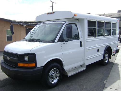 2006 Chevrolet Express 3500 Base