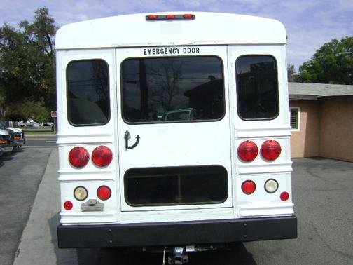 2006 Chevrolet Express 3500 Base