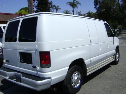 2002 Ford E350 Super Duty Base