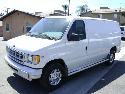 2002 Ford E350 Super Duty Base