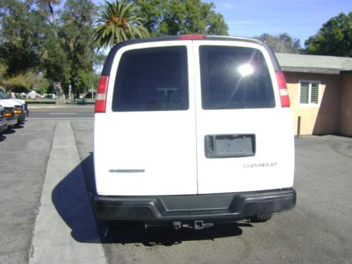 2005 Chevrolet Express 3500 Extended LS Wagon