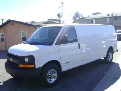 2005 Chevrolet Express 3500 Extended LS Wagon