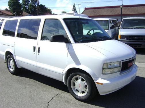 2005 GMC Safari 
