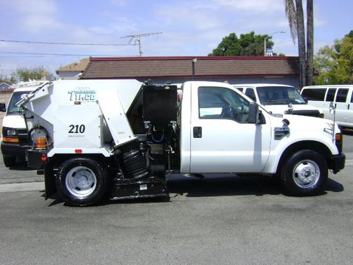 White 2008 Ford F-350 XL Super Duty