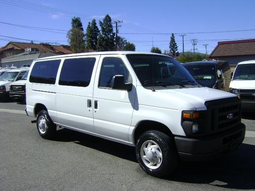 2008 Ford E350 Super Duty XL Wagon