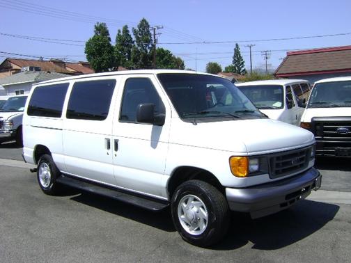 WHITE 2007 Ford E350 Super Duty XL Wagon