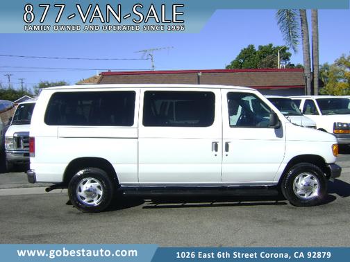 2006 Ford E350 Super Duty XL Wagon