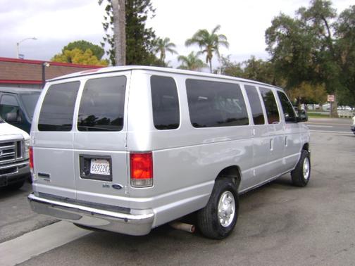 2014 Ford E350 Super Duty XLT